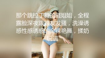 超多狼友寻求的网红美女『RiaKu』棒棒糖与大鸡巴 极品蓝发萝首次猛男群P乱操