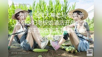 【新片速遞】 夫妻居家性爱❤️无套中出内射骚逼老婆~老公用力啊~好爽快受不了啦！一顿强烈抽插撞击❤️高潮阴蒂外翻！