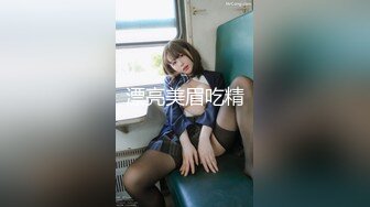 漂亮美眉吃精