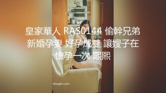 大学女厕全景偷拍20位漂亮学妹各种姿势嘘嘘各种美鲍亮瞎你的眼 (1)