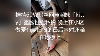  美乳骚穴大鸡巴，露脸让小哥双飞，轮流给小哥交，吃奶玩逼道具插菊花