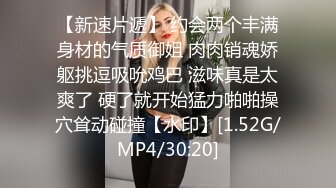  美乳骚穴大鸡巴，露脸让小哥双飞，轮流给小哥交，吃奶玩逼道具插菊花