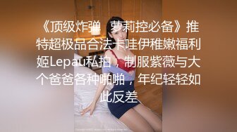 骚女友万达楼道给我口交