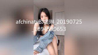 深夜精神小妹、小夥专场,两对小情侣互换伴侣,小夥干彼此女友干得最起劲