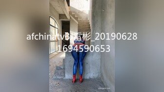   推油白皙丰满女客户 保养乳房和阴户 保养过后就开草